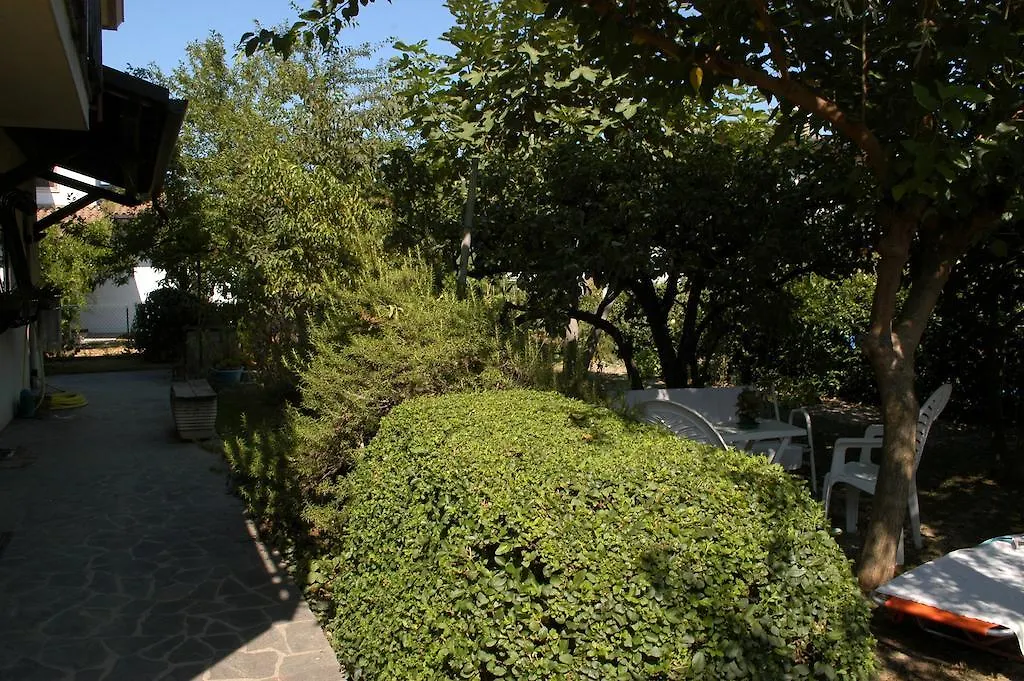 Casa Irene Bed & Breakfast Torri di Quartesolo 3*,