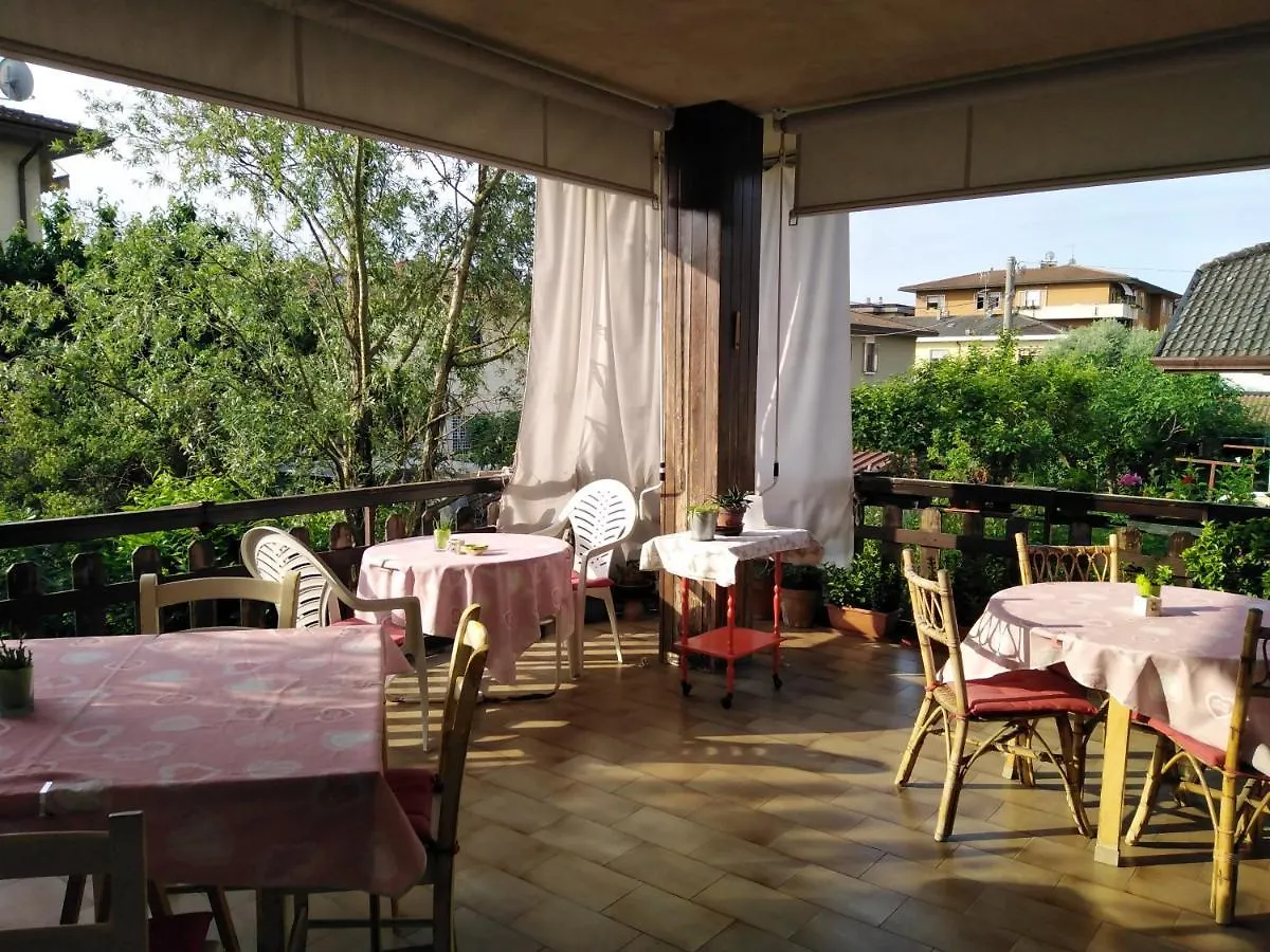 Casa Irene Bed & Breakfast Torri di Quartesolo 3*,  Italy